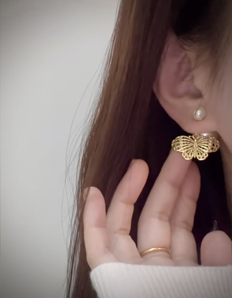 chr1st1an D10r necklaces